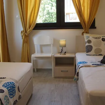 Burkopolis Holiday home *