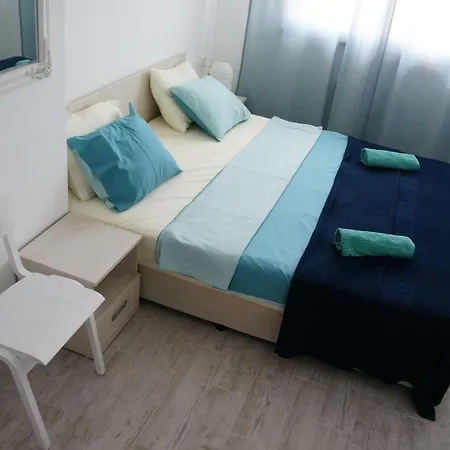Burkopolis Holiday home *